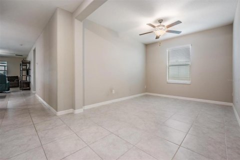 Casa en venta en Wesley Chapel, Florida, 6 dormitorios, 308.99 m2 № 1903957 - foto 22
