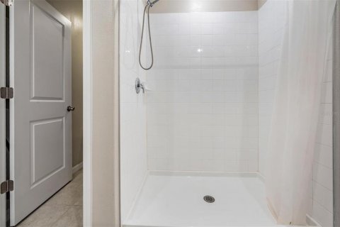 Casa en venta en Wesley Chapel, Florida, 6 dormitorios, 308.99 m2 № 1903957 - foto 28