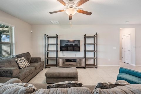 Casa en venta en Wesley Chapel, Florida, 6 dormitorios, 308.99 m2 № 1903957 - foto 14