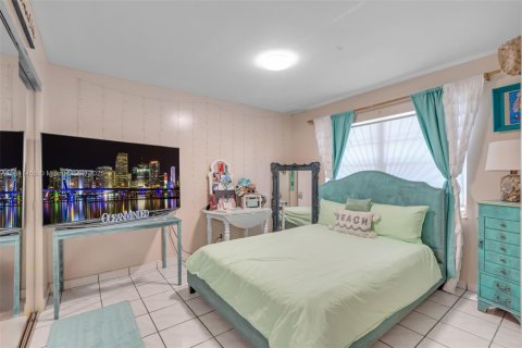 Купить кондоминиум в Майами, Флорида 3 спальни, 88.44м2, № 1832476 - фото 7