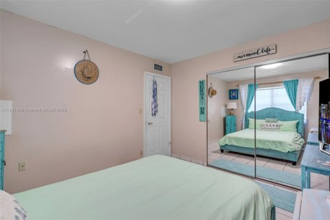 Купить кондоминиум в Майами, Флорида 3 спальни, 88.44м2, № 1832476 - фото 8