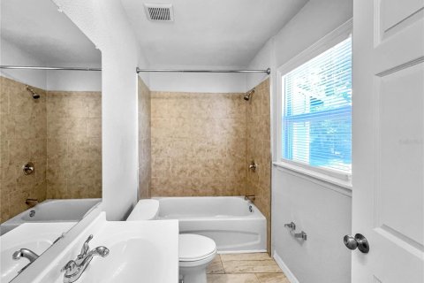 Villa ou maison à louer à Tampa, Floride: 3 chambres, 83.61 m2 № 2425799 - photo 14