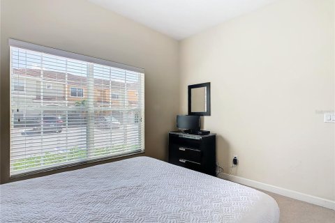 Adosado en venta en Kissimmee, Florida, 5 dormitorios, 188.03 m2 № 1383704 - foto 22