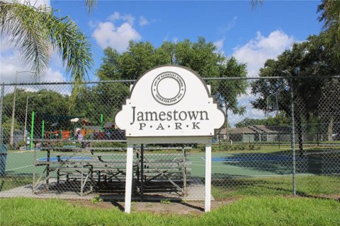 House in Davenport, Florida 4 bedrooms, 166.85 sq.m. № 2092592 - photo 30