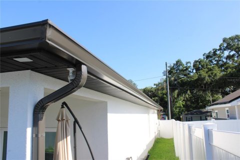 House in Davenport, Florida 4 bedrooms, 166.85 sq.m. № 2092592 - photo 27