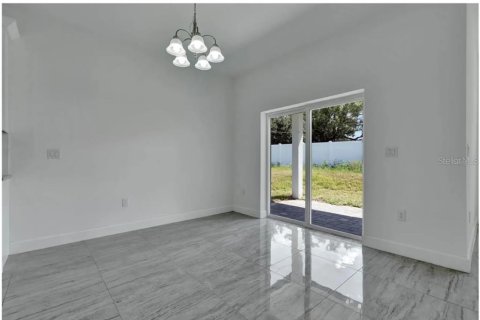 House in Davenport, Florida 4 bedrooms, 166.85 sq.m. № 2092592 - photo 22