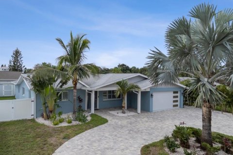 Villa ou maison à Palm Harbor, Floride 3 chambres, 180.88 m2 № 2407064