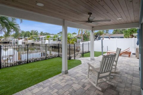 Villa ou maison à vendre à Palm Harbor, Floride: 3 chambres, 180.88 m2 № 2407064 - photo 9