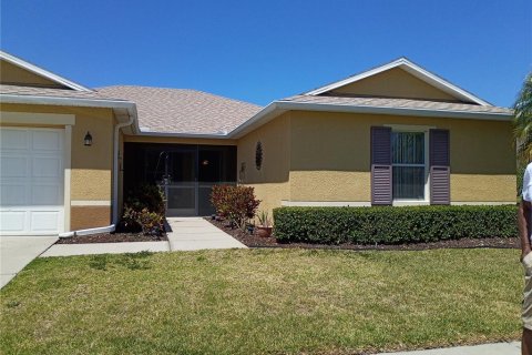 Villa ou maison à Apollo Beach, Floride 4 chambres, 198.9 m2 № 2122453