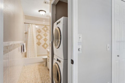 Copropriété à louer à Port Richey, Floride: 2 chambres, 104.98 m2 № 2383904 - photo 20