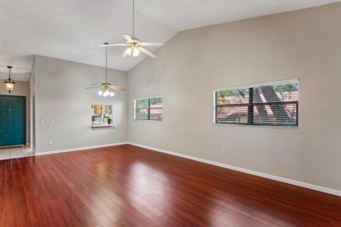Copropriété à louer à Port Richey, Floride: 2 chambres, 104.98 m2 № 2383904 - photo 7