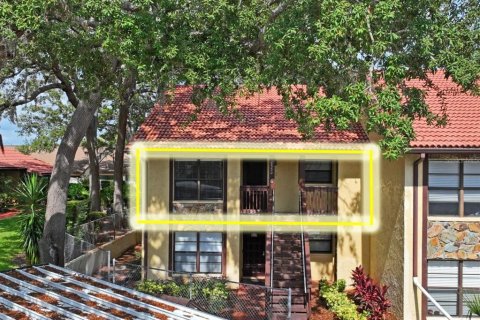 Condo à Port Richey, Floride, 2 chambres  № 2383904