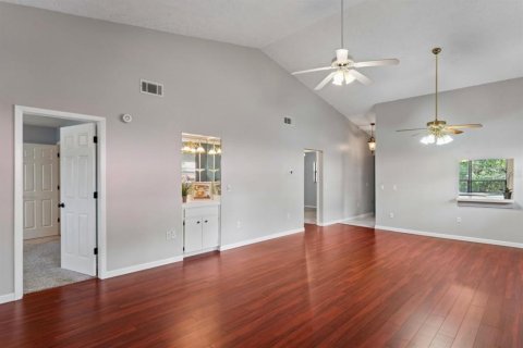 Copropriété à louer à Port Richey, Floride: 2 chambres, 104.98 m2 № 2383904 - photo 5