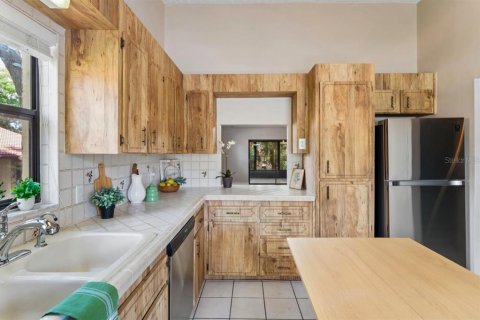 Copropriété à louer à Port Richey, Floride: 2 chambres, 104.98 m2 № 2383904 - photo 10