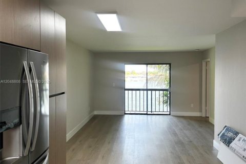 Copropriété à louer à Hialeah, Floride: 2 chambres, 71.53 m2 № 2244046 - photo 8