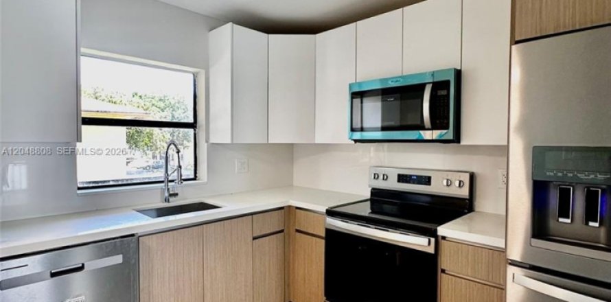 Condo à Hialeah, Floride, 2 chambres  № 2244046