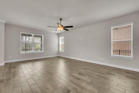 Casa en venta en Fish Hawk, Florida, 4 dormitorios, 244.15 m2 № 2200450 - foto 9