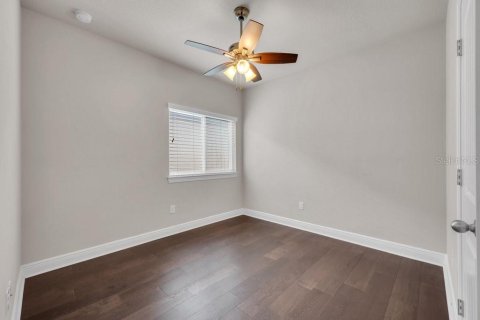Casa en venta en Fish Hawk, Florida, 4 dormitorios, 244.15 m2 № 2200450 - foto 23