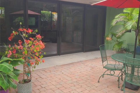 House in Fort Lauderdale, Florida 1 bedroom № 2048689 - photo 6