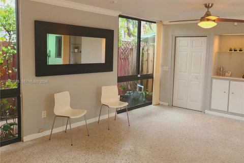 House in Fort Lauderdale, Florida 1 bedroom № 2048689 - photo 7
