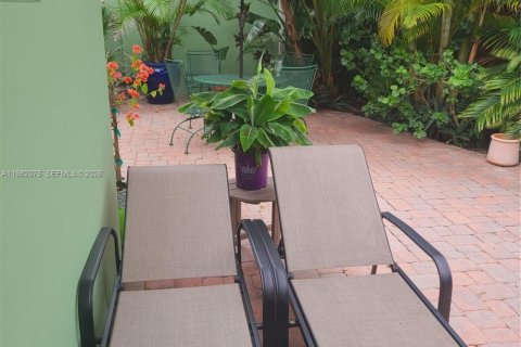 House in Fort Lauderdale, Florida 1 bedroom № 2048689 - photo 23