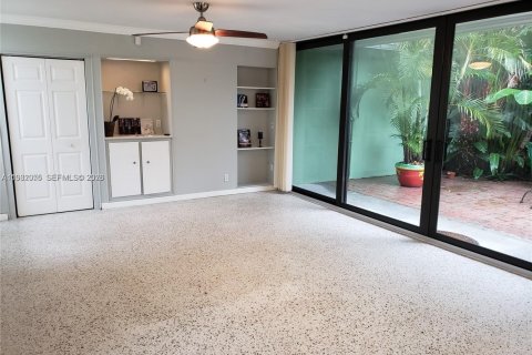 House in Fort Lauderdale, Florida 1 bedroom № 2048689 - photo 3