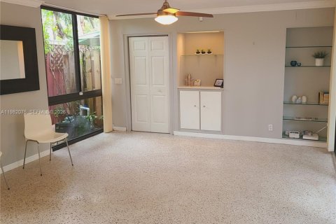 House in Fort Lauderdale, Florida 1 bedroom № 2048689 - photo 10