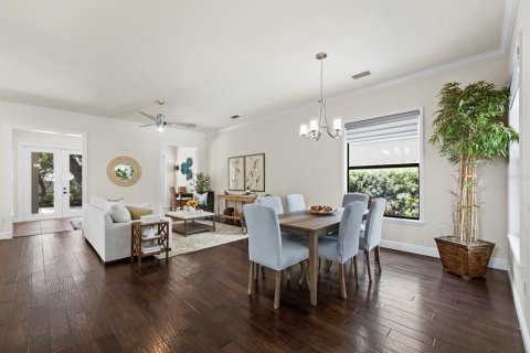 House in Sarasota, Florida 3 bedrooms, 252.14 sq.m. № 1815005 - photo 6