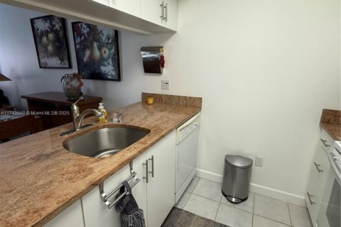 Condominio en venta en Hypoluxo, Florida, 2 dormitorios, 71.35 m2 № 1710312 - foto 22