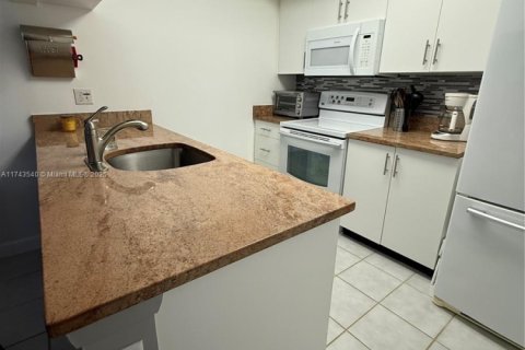 Condominio en venta en Hypoluxo, Florida, 2 dormitorios, 71.35 m2 № 1710312 - foto 21