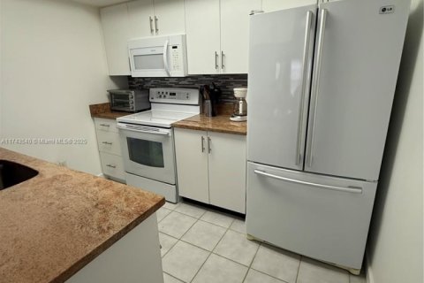 Condominio en venta en Hypoluxo, Florida, 2 dormitorios, 71.35 m2 № 1710312 - foto 20