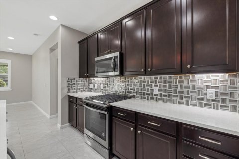 Casa en venta en Bradenton, Florida, 5 dormitorios, 286.88 m2 № 1597298 - foto 7