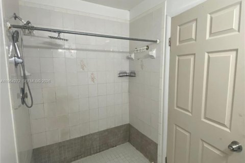 Townhouse in Homestead, Florida 3 bedrooms, 105.91 sq.m. № 2026754 - photo 3