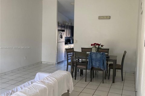 Townhouse in Homestead, Florida 3 bedrooms, 105.91 sq.m. № 2026754