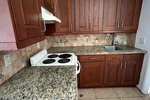 Immobilier commercial à Dania Beach, Floride 142.05 m2 № 2088828
