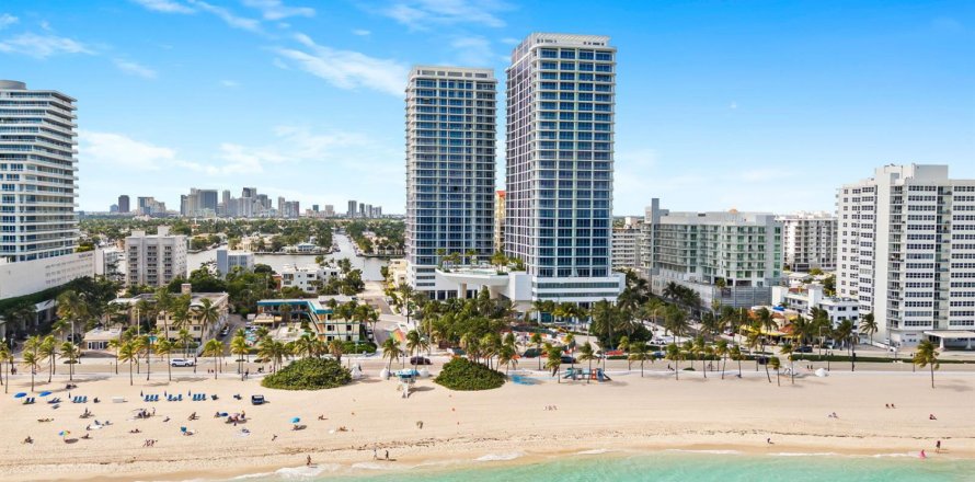 Condo in Fort Lauderdale, Florida, 3 bedrooms  № 2402636