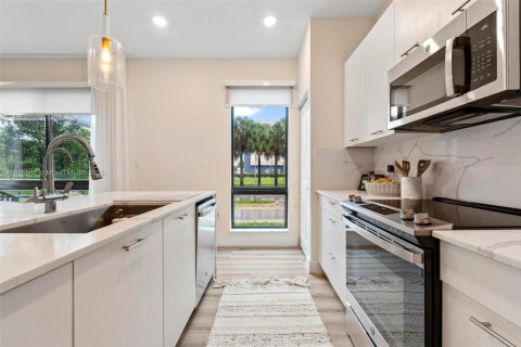 Copropriété à vendre à Doral, Floride: 3 chambres, 123.93 m2 № 1770679 - photo 5