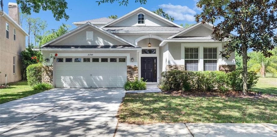 Casa en Land O' Lakes, Florida 4 dormitorios, 237.46 m2 № 1626168
