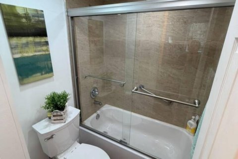 Condo in Lauderhill, Florida, 2 bedrooms  № 2172913 - photo 21