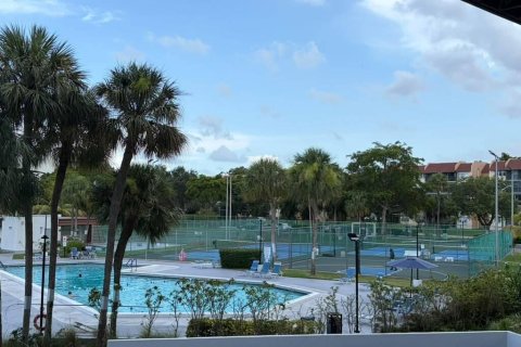 Condo in Lauderhill, Florida, 2 bedrooms  № 2172913 - photo 22