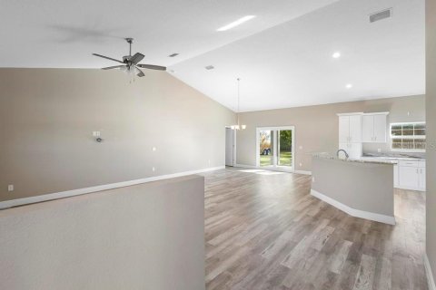 House in Ocala, Florida 4 bedrooms, 180.97 sq.m. № 1723475 - photo 9