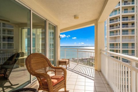 Condo in Clearwater, Florida, 3 bedrooms  № 2396312 - photo 28