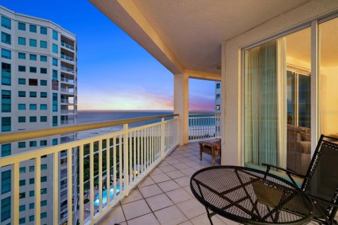 Condo in Clearwater, Florida, 3 bedrooms  № 2396312 - photo 7