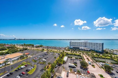 Condo in Clearwater, Florida, 3 bedrooms  № 2396312 - photo 5