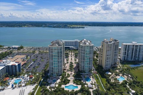 Condo in Clearwater, Florida, 3 bedrooms  № 2396312 - photo 11