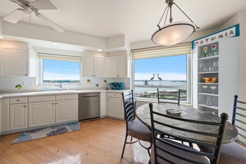 Condo in Clearwater, Florida, 3 bedrooms  № 2396312 - photo 19