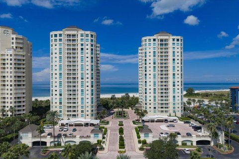 Condo in Clearwater, Florida, 3 bedrooms  № 2396312 - photo 2