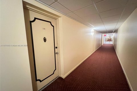 Купить кондоминиум в Лодерхилл, Флорида 1 спальня, 86.21м2, № 1981969 - фото 19