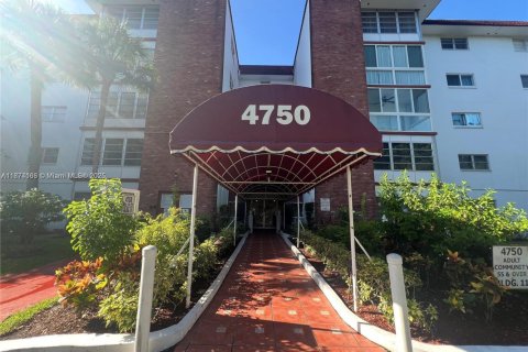 Купить кондоминиум в Лодерхилл, Флорида 1 спальня, 86.21м2, № 1981969 - фото 6