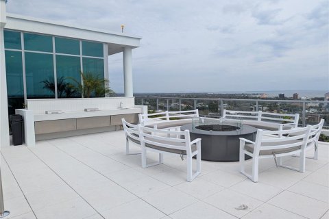 Condo in Saint Petersburg, Florida, 2 bedrooms  № 1792932 - photo 23